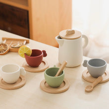 Load image into Gallery viewer, Tea set with silicon cups and tray
