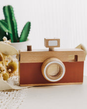 Load image into Gallery viewer, Vintage Toy Camera