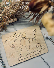 Load image into Gallery viewer, World Map Puzzle
