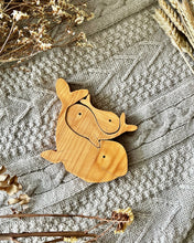 Load image into Gallery viewer, Parent-Child Wooden Figurine