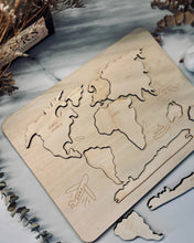 Load image into Gallery viewer, World Map Puzzle
