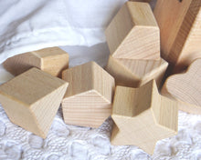Load image into Gallery viewer, Classic Shape Sorter Cube (Color/Natural)