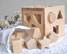 Load image into Gallery viewer, Classic Shape Sorter Cube (Color/Natural)