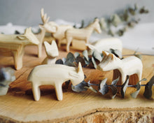 Load image into Gallery viewer, Wood carved Animals Set - Farm (with Book option)