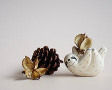 Load image into Gallery viewer, Polepole Monochrome Animals (17 Options)