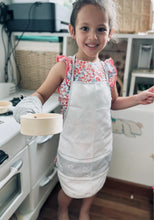Load image into Gallery viewer, Real-play Apron