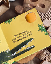 Load image into Gallery viewer, Classic Shape Sorter Cube (Color/Natural)