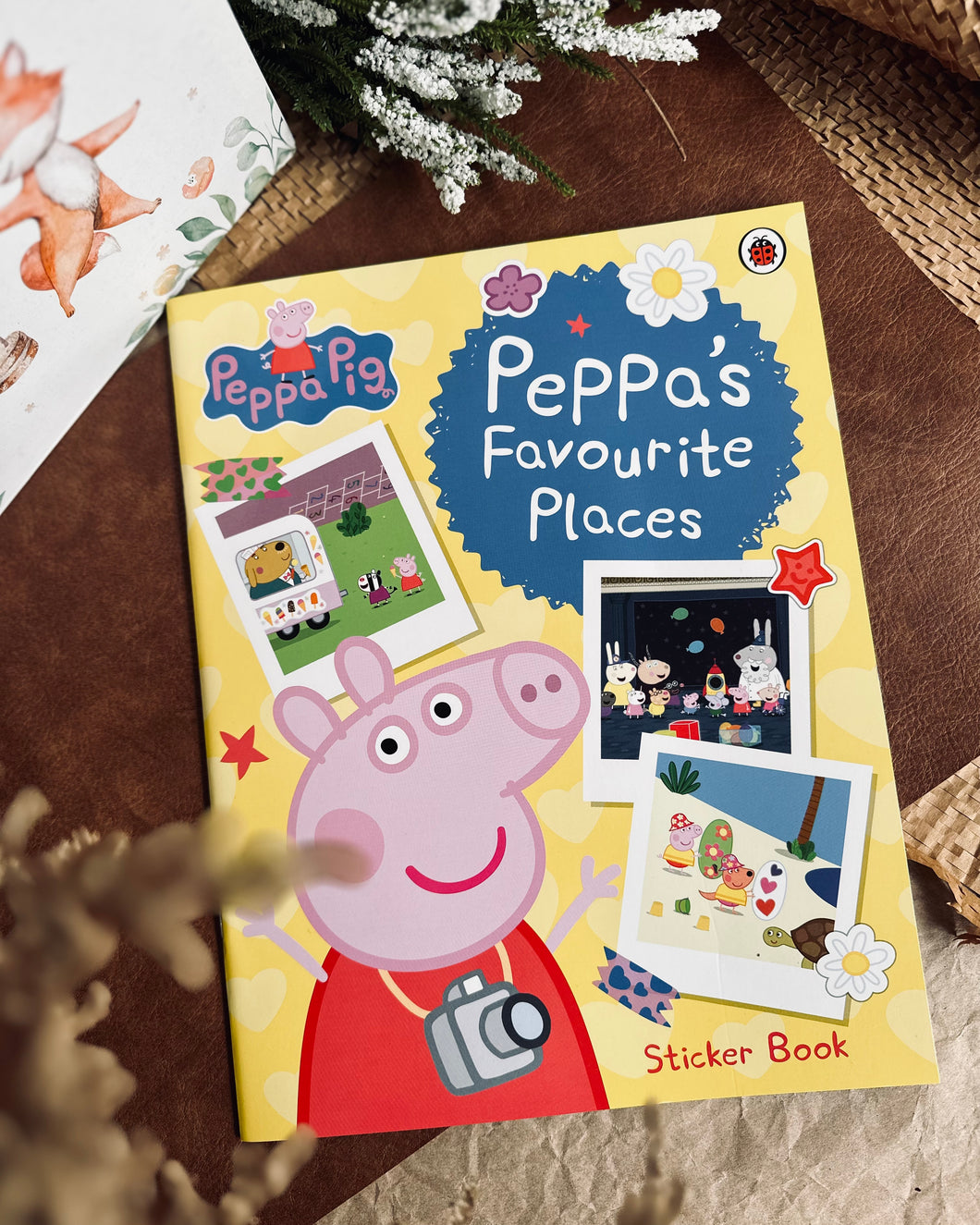 *NEW* Peppa Pig: Peppa's Favourite Places Sticker Book