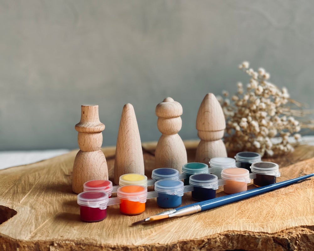 DIY Paint Kit - Pegs in Christmas Hats