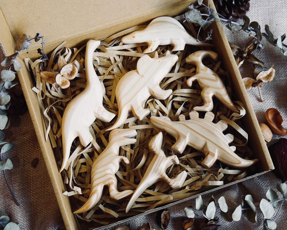 Wood carved Dinosaur Set (with book option)