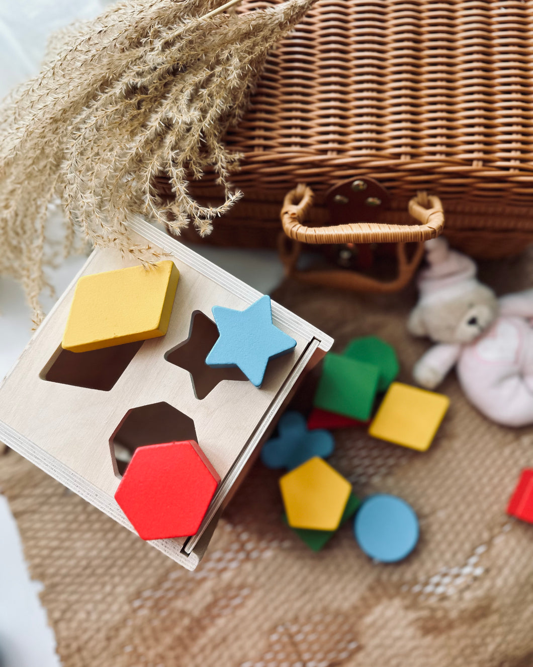Shape Sorter with Colourful Shapes (Open Top)