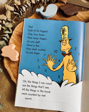 Load image into Gallery viewer, Learn with Dr Suess (2 Titles)
