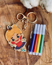 Load image into Gallery viewer, DIY Keychain - Colour your own keychain
